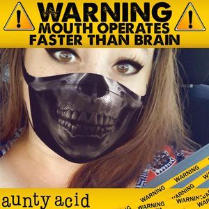 Meet your Posher, Casandra